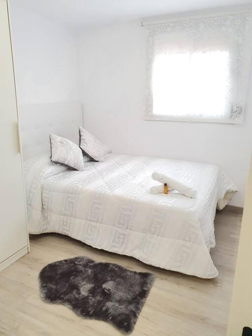 Habitaciones Bonitas Y Comodas L'Hospitalet de Llobregat Exteriör bild